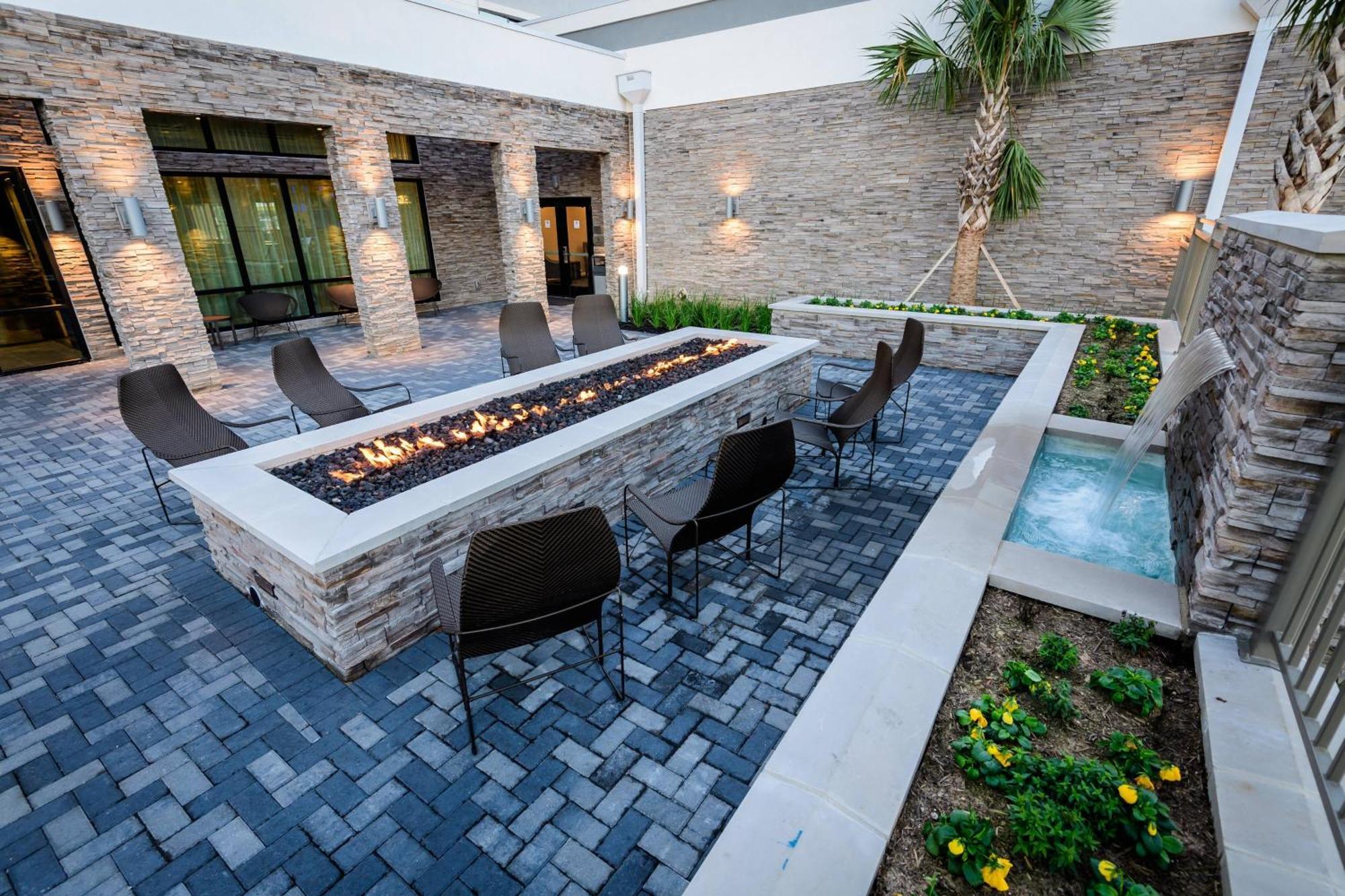 Courtyard By Marriott Lake Jackson Extérieur photo